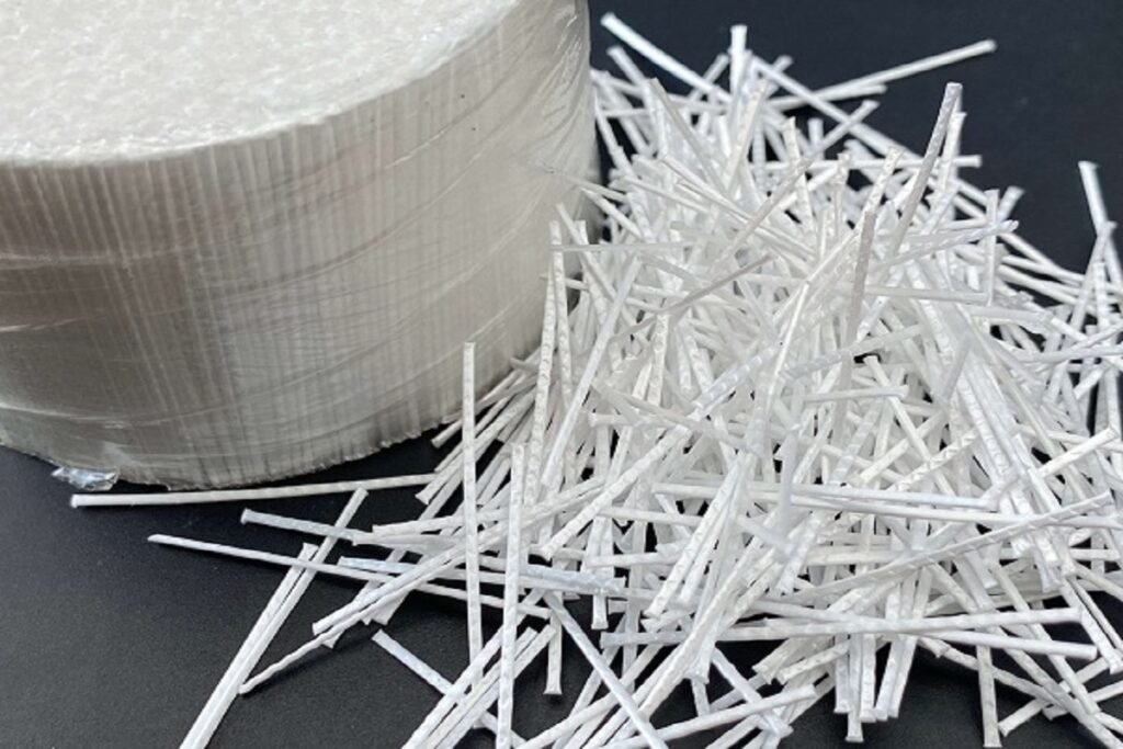 High strength polypropylene macrofiber